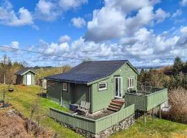 2 Bedroom Nice Home In Sletta