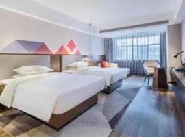 Borrman Hotel Baise High-speed Railway Station Hengning Plaza