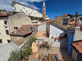 Traditional Piran house – hotel w mieście Piran