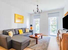 Santo Amaro Beach Apartment: Oeiras'ta bir otel