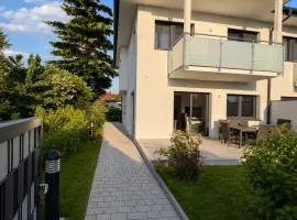 elegant house with garden near Vienna