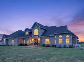 Milford Quiet Coastal Retreat 3BR Sleeps 8 home