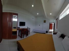 Devi Royal Residency, hotel en Mararikulam