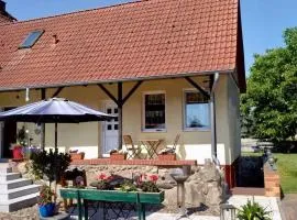 Ferienhaus direkt am Naturpark und 3 Min zum Linstower See