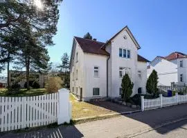 Fewo 2 Marineblau Modernes Studio in Binz, Strandnah