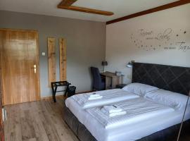 Pension & Apartments Weissbriach, hotel i Weissbriach