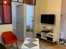 Esmée - T3 avec 2 Chambres 1 Salle de Bain au Centre de Bordeaux