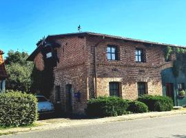 Fewos Storchenhof am Kummerower See, hotell i Meesiger