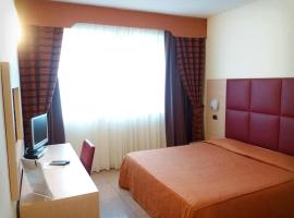 Hotel Panorama, hotell i Cambiano