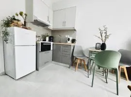 Minimal Vintage Apartment, Delta Hospitality