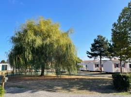 Camping Domaine des Gatinelles, hotel u gradu 'Brétignolles-sur-Mer'
