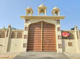 Pink Mahal Hotel & Resort