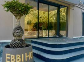 EBBI HOTEL, hotel in Dh&euml;rmi