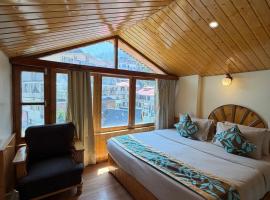Hotel Purnima Kasol, hotel en Kasol