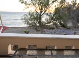 Viesnīca Ammos Beachfront Retreat-Limnos,Volissos,-Chios pilsētā Limnosa
