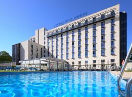 M.A. Hotel Sevilla Congresos, hotel en Sevilla
