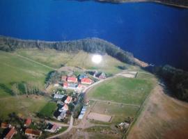 Ferienwohnung am Kreßinsee, hotel di Strietfeld