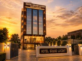 Hotel Grand Lucent Mathura-Vrindavan, khách sạn ở Gokul
