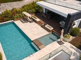 Ultra Luxury , Private ,Full Sea View