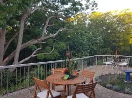 Jacaranda Lodge