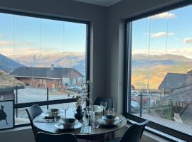 Affordable Luxury Apartment - River Views - Resort, Hotel in Vossevangen
