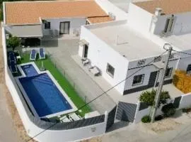 Casas Caiado Two Houses with swimming POOL