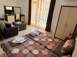 Guest House Kremena suites in Sv Vlas with swimming pool