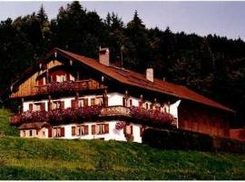 Bocksleitnerhof, hotel in Wackersberg