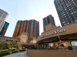 Convention Center apartments free indoor parking