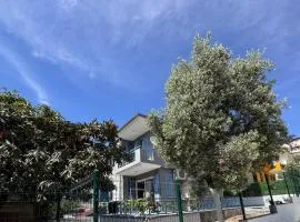 3BR Vacation House in Central Kuşadası