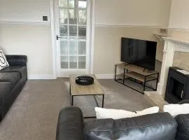 Contemporary 2 Bedroom Apartmentin hawick