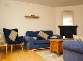 Stylish 3-Bed Home Walk to Lahinch Village