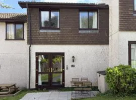 34 Strawberry Hill, Tolroy Manor