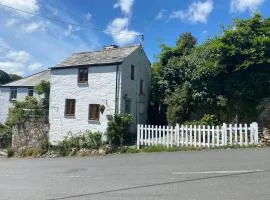 Chartwell Cottage, Rilla Mill-Cosy Cornish Cottage