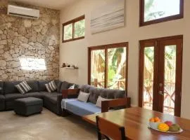 Casa Mayali - Walk to Lagoon