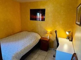 Chambre privée chez particulier