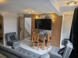 GRANDE y ESCLUSIVO APARTAMENTO