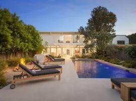 Hensman House Malibu by Stay Awhile Villas