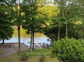 Lakefront Mid-Century Modern 4 Bedroom Home