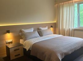 Креси, Hotel in Jaremtsche