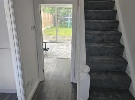 Lovely & cosy house - perfect for leisure and contractors
