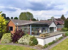 Finest Retreats - Yonder Castle Hill