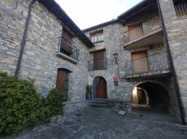 Casa Cosculluela, готель у місті Аїнса