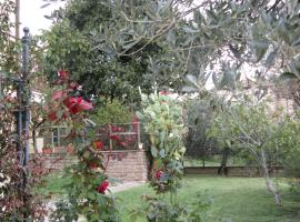 Casa l'Arcobaleno, appartement in Montecchio