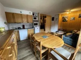 Résidence La Combe I - Appartement spacieux proche de la base de loisirs avec une vue dégagée MAE-0843