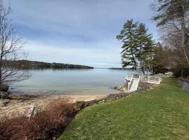 Amazing lakefront Home