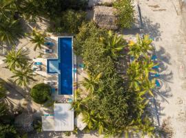 Blue Mango Beach Hotel, hotelli kohteessa Guachaca