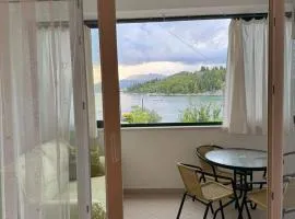 2 bed Comfy Gem: Functional, Ideal Location, Steps to the Beach