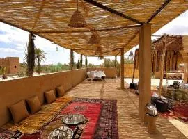The Big Moon - Homestay Traditional & RoofTop - Skoura