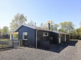 8 person holiday home in Rødby-By Traum, hotelli Rødbyssä
